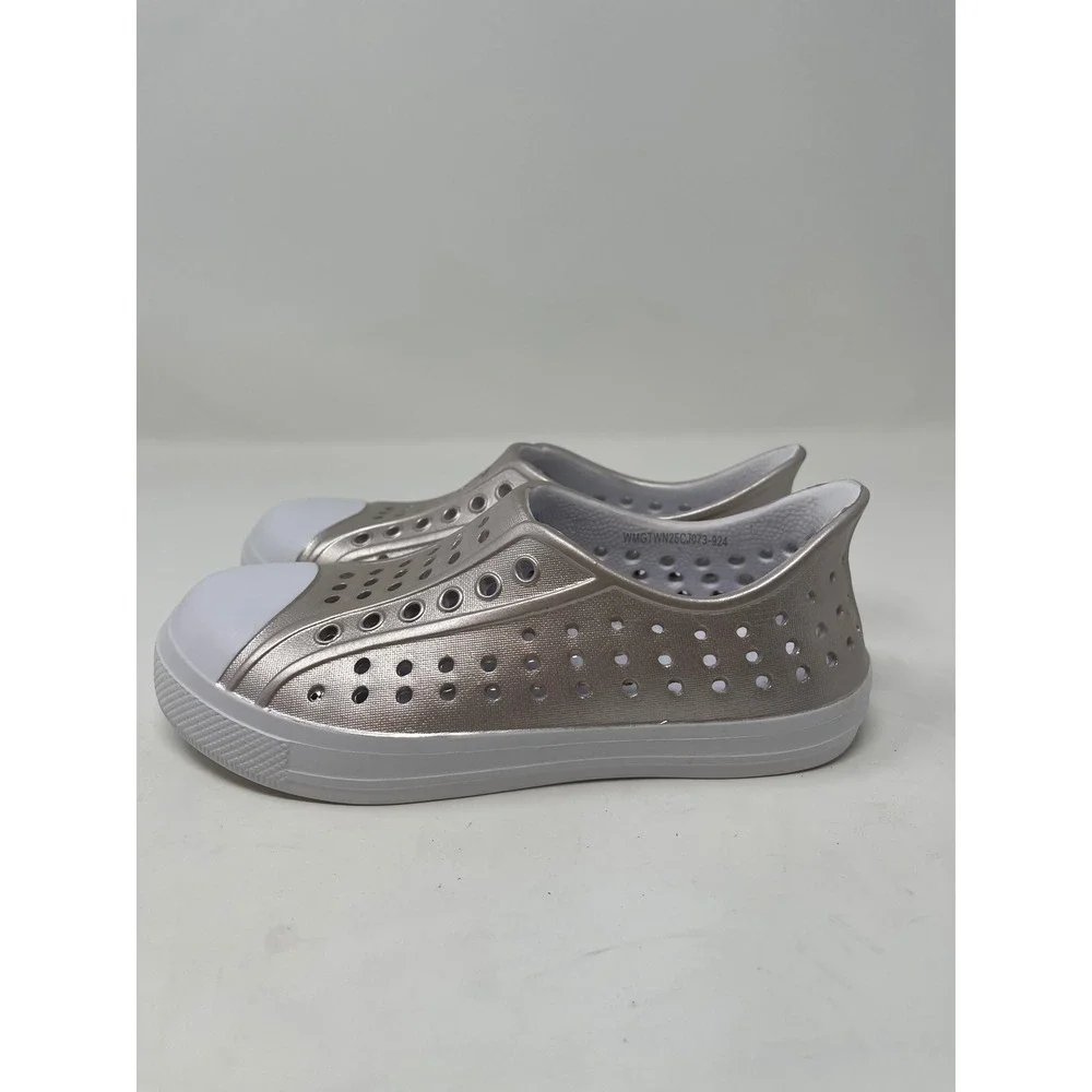 Wonder Nation Slip On Water Shoes Kids 11-12 Champagne Gold Excellent Perforated